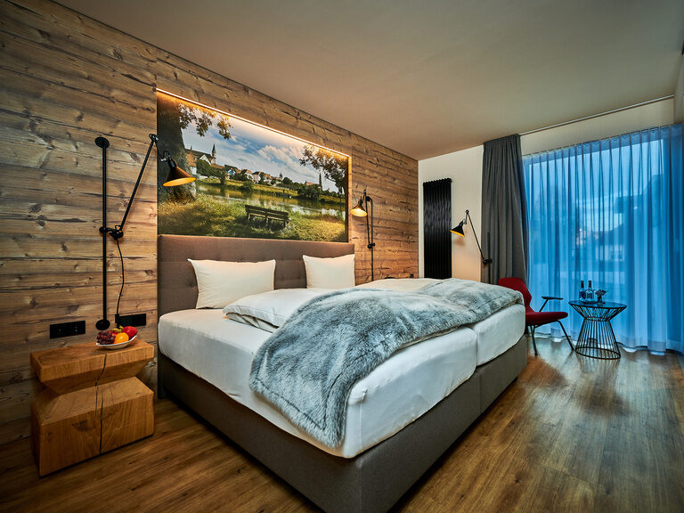 Das schick eingerichtete Komfort Deluxe Zimmer im Genusshotel Wenisch.